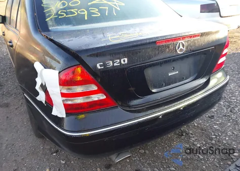 2005 Mercedes-Benz C 320 Luxury/Sport z USA, uszkodzony, nr VIN WDBRF64J85F678090